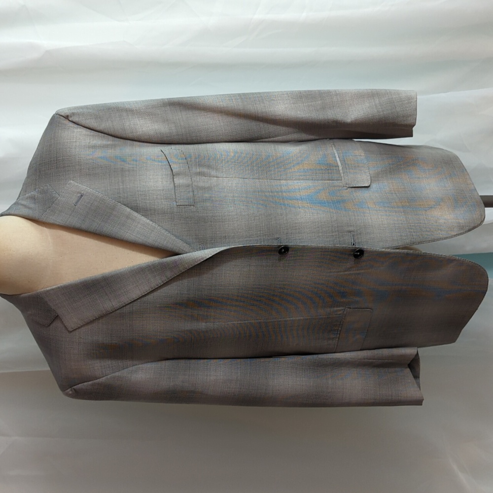 Isaia Suit